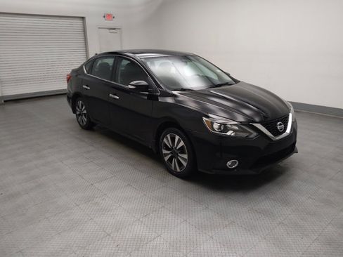 Used 2017 Nissan Sentra SL w/ SL Premium Technology Package image 11