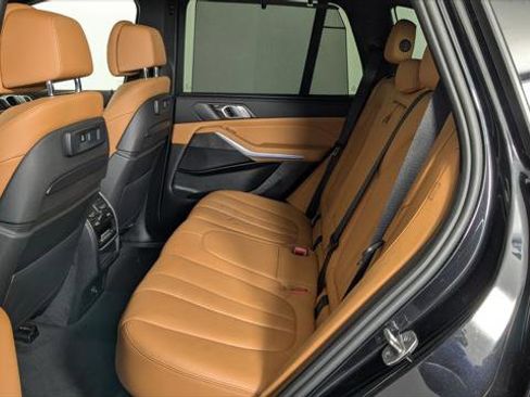Used 2022 BMW X5 xDrive45e w/ M Sport Package image 17