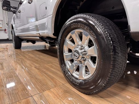 Used 2017 Ford F250 Platinum w/ Platinum Ultimate Package image 10