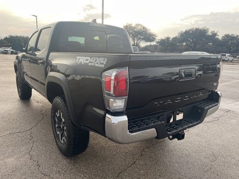 Used 2023 Toyota Tacoma TRD Off-Road image 6