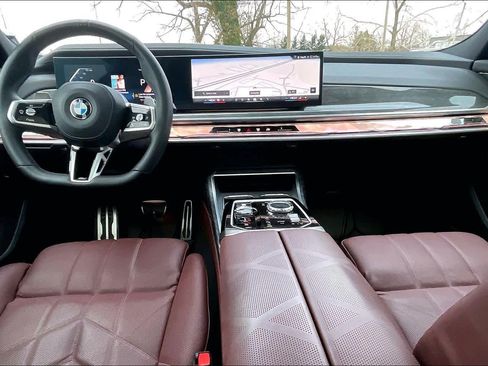 Certified 2023 BMW 740i image 15