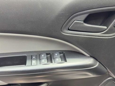 Used 2019 GMC Canyon 2WD Crew Cab w/ Convenience Package image 22