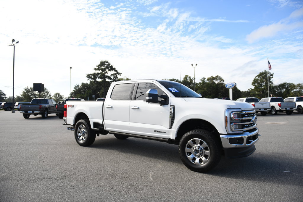 Used 2024 Ford F250 Lariat w/ Lariat Ultimate Package AWD/4WD image 2