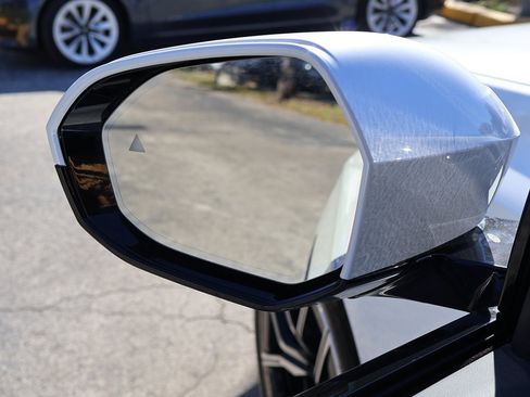 Used 2023 BMW 760i xDrive 760i xDrive image 45