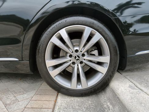 Used 2017 Mercedes-Benz S 550 Sedan image 55