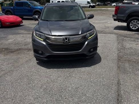 Used 2019 Honda HR-V EX image 2