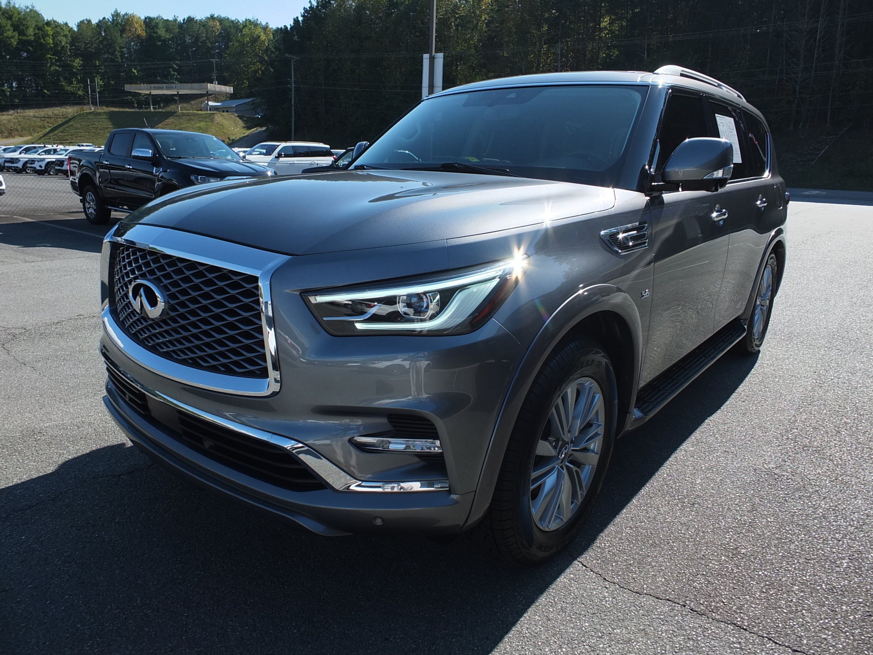 Used 2019 INFINITI QX80 Luxe AWD/4WD image 7