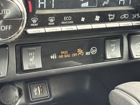 Used 2025 Toyota RAV4 XLE w/ Weather Package image 20