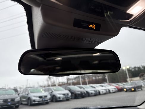 Certified 2023 Honda Accord EX image 27