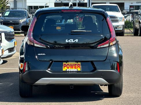 Used 2023 Kia Soul LX FWD image 5