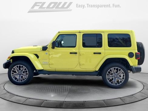 Used 2023 Jeep Wrangler Unlimited Sahara w/ Cold Weather Group image 5