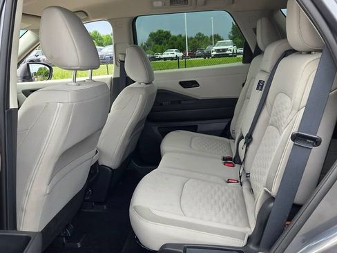 Used 2024 Nissan Pathfinder SV AWD/4WD image 6