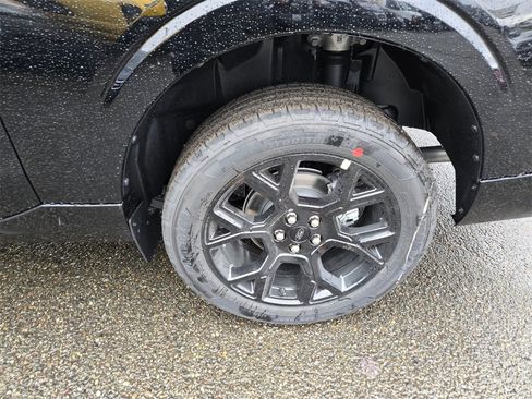 New 2026 Ford Maverick Lobo image 9