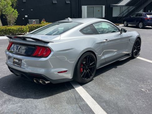 Used 2022 Ford Mustang Shelby GT500 RWD image 7