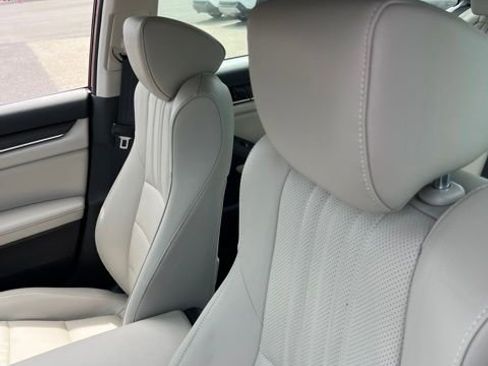 Used 2022 Honda Accord Touring image 11