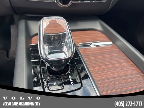 Used 2023 Volvo XC60 B5 Ultimate w/ Climate Package AWD/4WD image 14