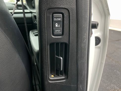 Certified 2023 Honda Odyssey Sport image 38