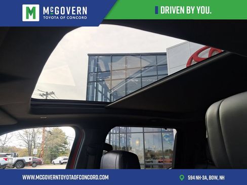 Used 2024 Toyota Tundra Platinum AWD/4WD image 17