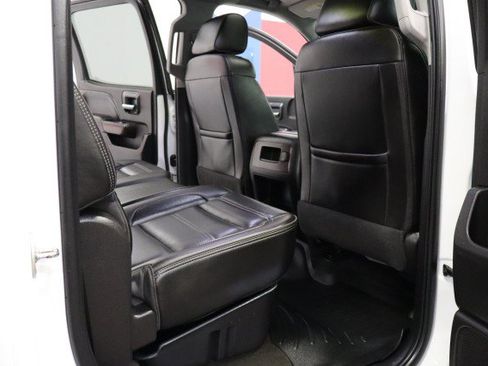 Used 2018 GMC Sierra 2500 Denali w/ Duramax Plus Package AWD/4WD image 49