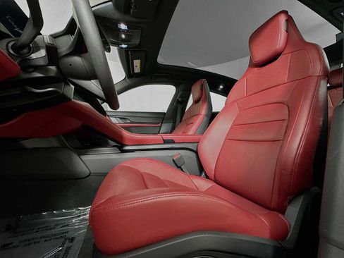 Certified 2023 Porsche Taycan 4S image 5