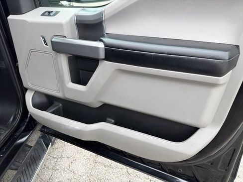 Used 2016 Ford F150 XLT w/ Equipment Group 301A Mid AWD/4WD image 19