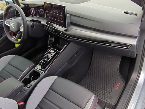 New 2026 Volkswagen GTI SE FWD image 20