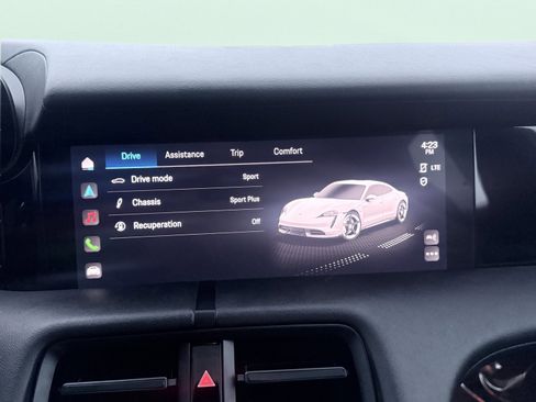 Used 2023 Porsche Taycan image 49