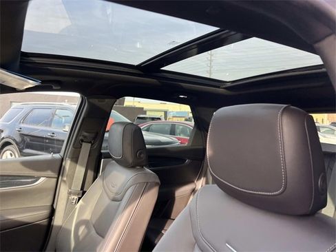 Certified 2024 Cadillac XT5 Premium Luxury image 17
