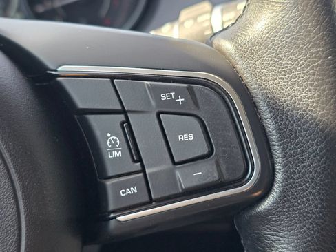 Used 2019 Jaguar E-PACE S AWD/4WD image 26