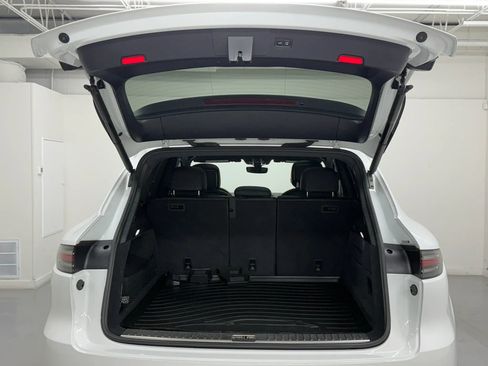 Used 2019 Porsche Cayenne AWD/4WD image 31