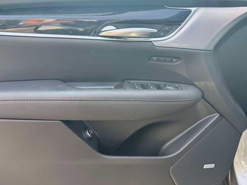 Used 2023 Cadillac XT5 Premium Luxury FWD image 21