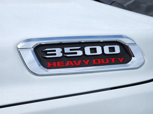 New 2026 RAM 3500 Laramie AWD/4WD image 13