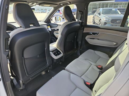 New 2026 Volvo XC90 B6 Plus w/ Protection Package Premier image 10