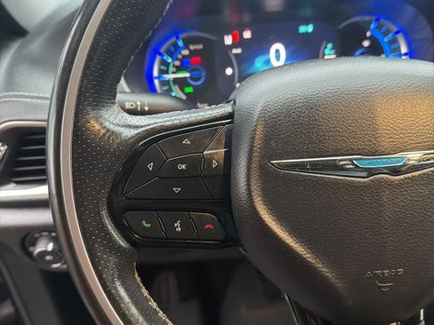 Used 2019 Chrysler Pacifica Limited w/ Advanced Safetytec Group image 32