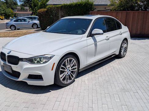 Used 2013 BMW 335i Sedan RWD image 11