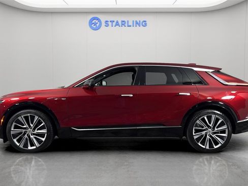 Used 2024 Cadillac Lyriq Luxury w/ LPO, Floor Liner Package image 3