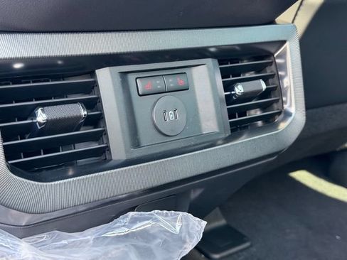 New 2026 Ford F250 Platinum AWD/4WD image 24