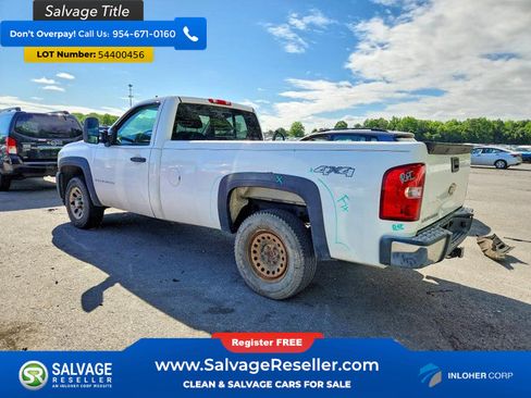 Used 2009 Chevrolet Silverado 1500 W/T AWD/4WD image 3