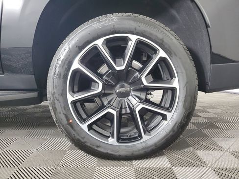 New 2026 Chevrolet Suburban RST image 31