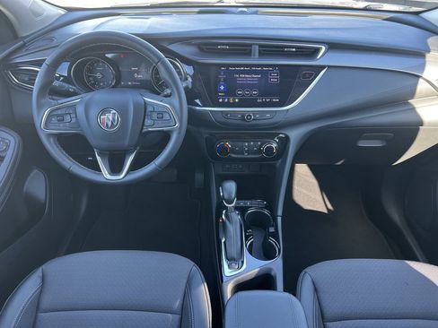 Used 2022 Buick Encore GX Preferred image 2