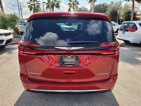 New 2026 Chrysler Pacifica Limited image 12