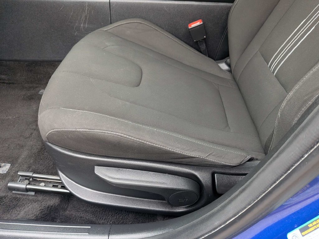 Certified 2025 Hyundai Elantra SEL FWD image 26