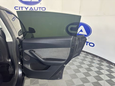 Used 2024 Tesla Model Y Performance AWD/4WD image 34