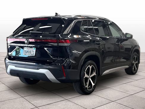 Certified 2026 Volkswagen Tiguan SE AWD/4WD image 9
