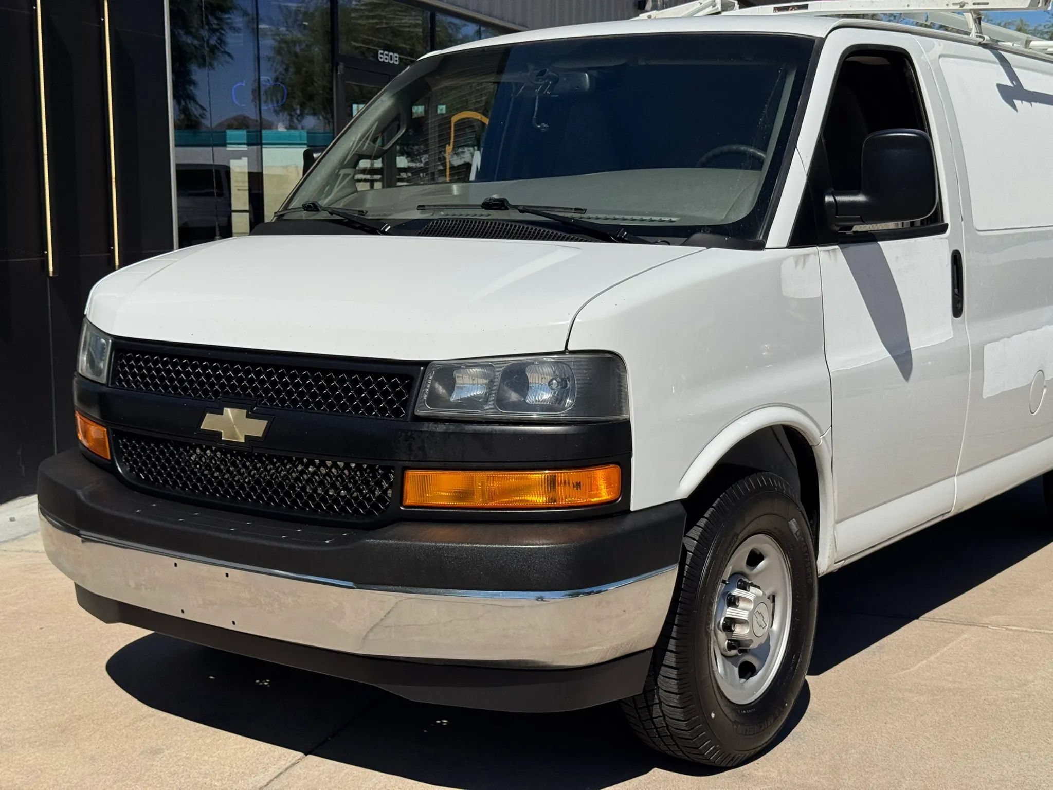 Used 2019 Chevrolet Express 2500 w/ Driver Convenience Package RWD image 26