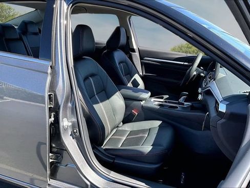 New 2026 Nissan Altima 2.5 SR FWD image 11