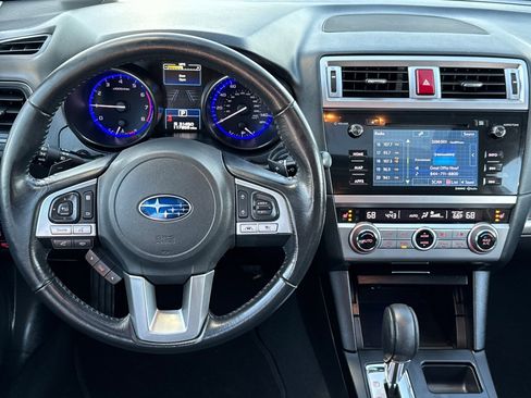 Used 2016 Subaru Outback 2.5i Limited image 11