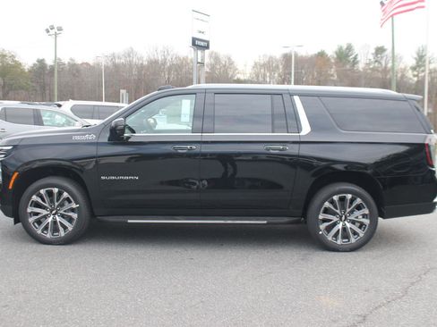 New 2026 Chevrolet Suburban High Country image 4