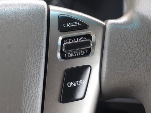 Used 2021 Nissan NV 2500 SV w/ Back Door Glass Package RWD image 17