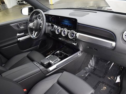 Certified 2023 Mercedes-Benz EQB 300 4MATIC image 15